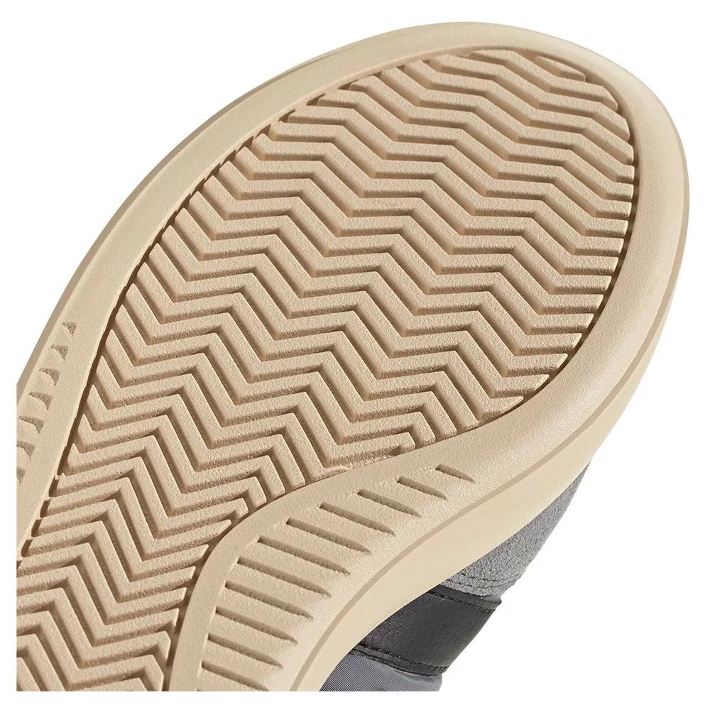 Adidas Sneakers Barreda Decode