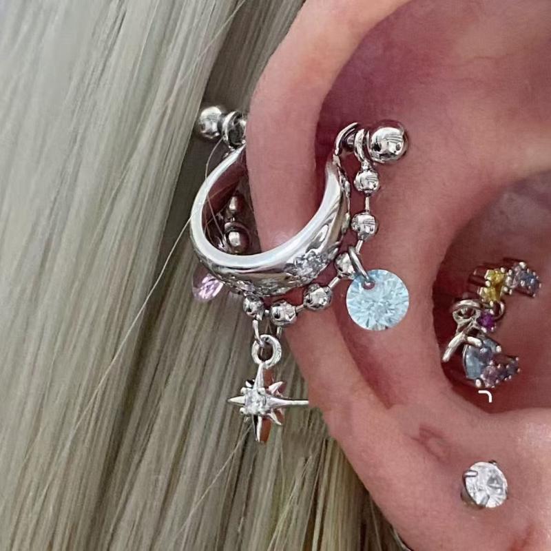 Clou d'oreille en forme de croix Zircon brillant Boucle d'oreille à clou tendance Pour femmes Accessoires de Piercing Corporel