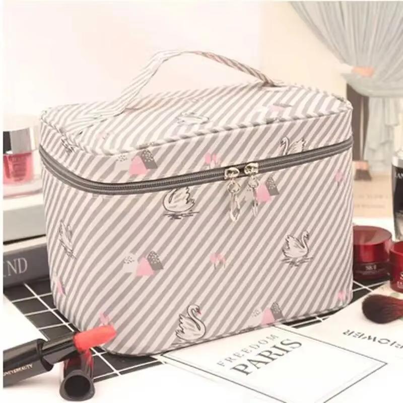 Waterproof Portable Women Makeup Bag High Capacity Toiletries Organizer Storage Cosmetic Cases Zipper Wash Beauty Pouch Travel