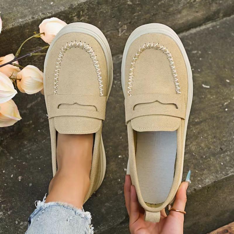 Fashion 2025 New Women Loafers Retro Outdoor Designer Shoes Women Trend Fashion Slip-On Sneakers Rubber Sole Lightweight Women Shoes