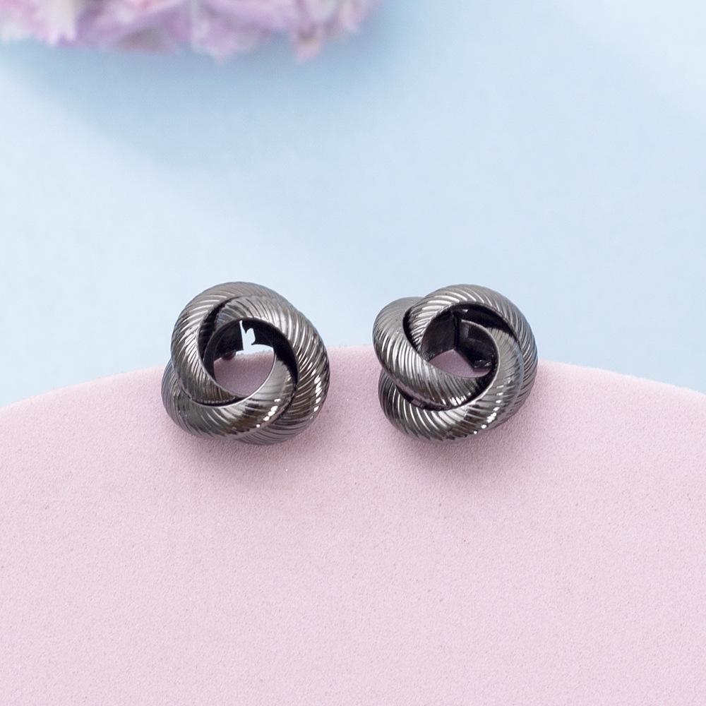 High-End Korean Fashion Pleated Striped Twisted Wrap Hollow Out Stud Earrings for Women - Christmas Jewelry