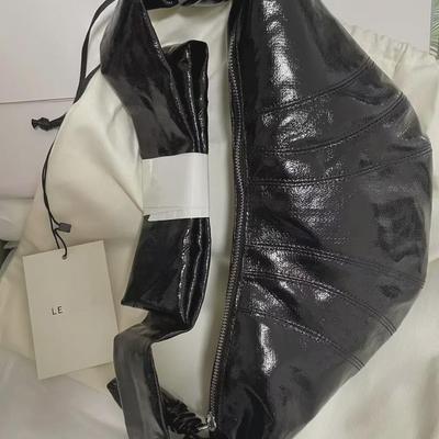 Sac croissant noué en lin raffiné - Sac bandoulière tendance et polyvalent