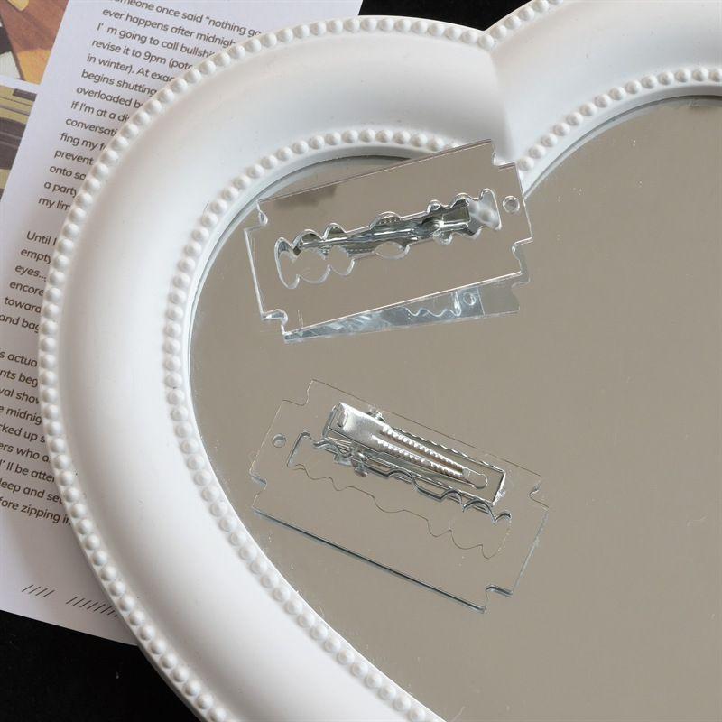 

4Pcs/Set High Simulated Blade Hairpins For Subculture Fashoin Girls Funny Niche Hair Clips Cosplay Accessory 4pcs