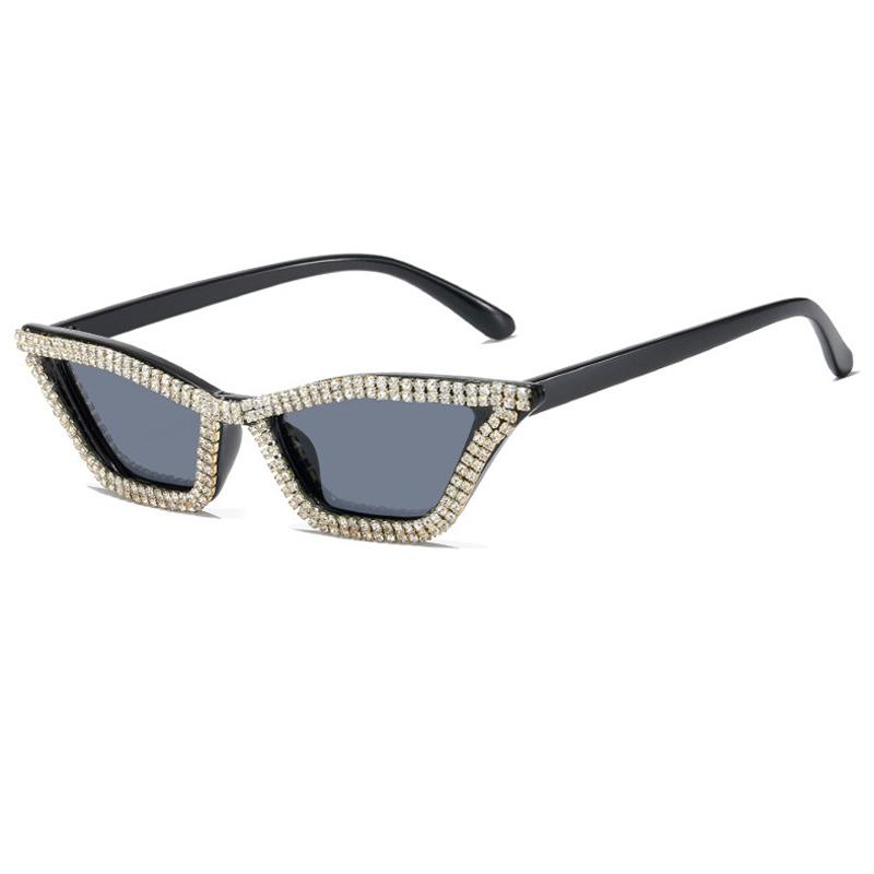 Classic Cat Eye Diamond Sunglasses Fashion Party Travel Sun Glasses for Women UV400 Sun Shades Goggles Luxury