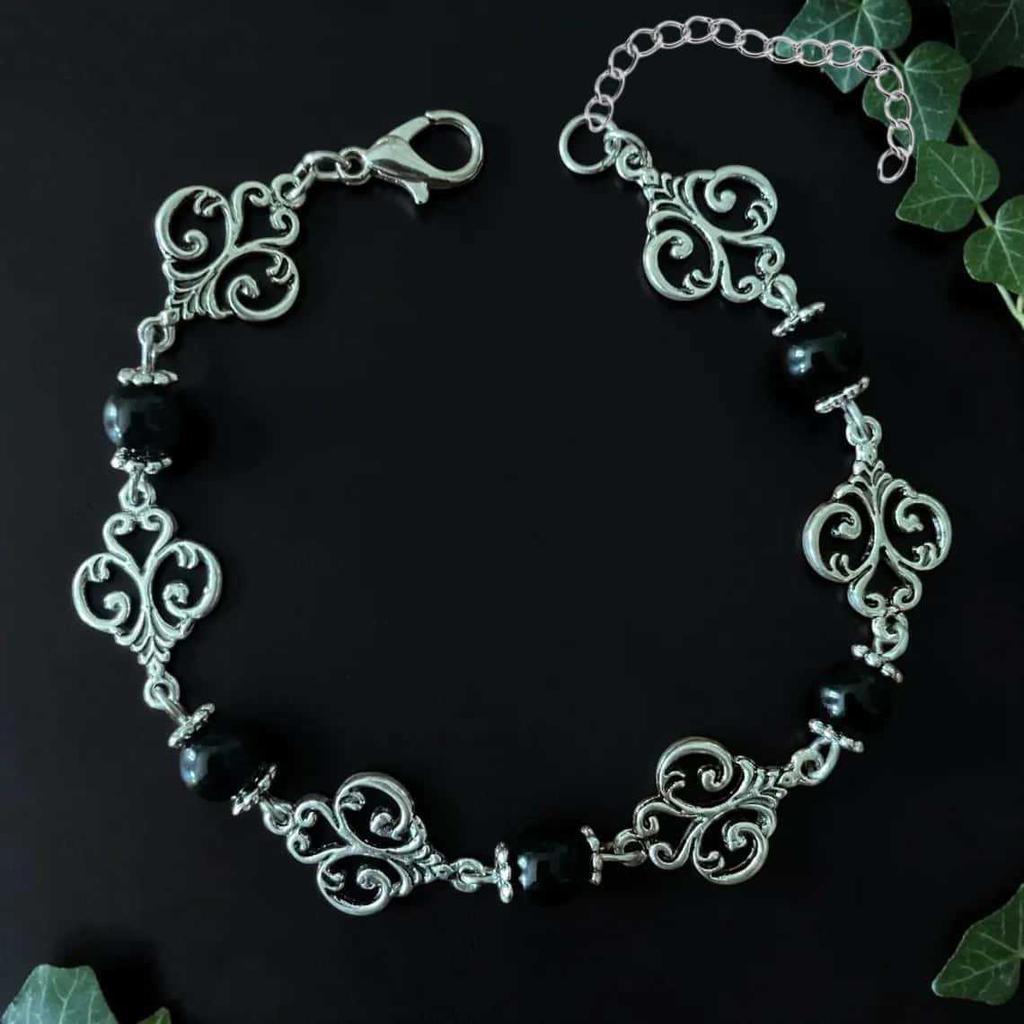 Punk Gothic Silver Color Hollowed Scrollwork Black Onyx Bracelets for Women Men Halloween Magic Street Fashion Styling Jewelry