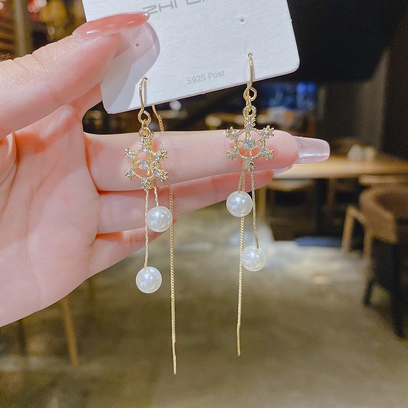 Korean Style Trendy Snowflake Ear Cuffs with Long Pearl Tassel Dangle Earrings for Women, Face Slimming Design