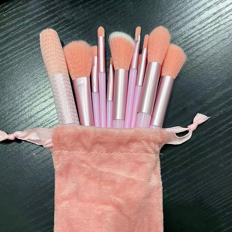13 Piece Makeup Brush Set  Makeup Concealer Brush Loose Powder Brush Foundation Brush Beauty Tools
