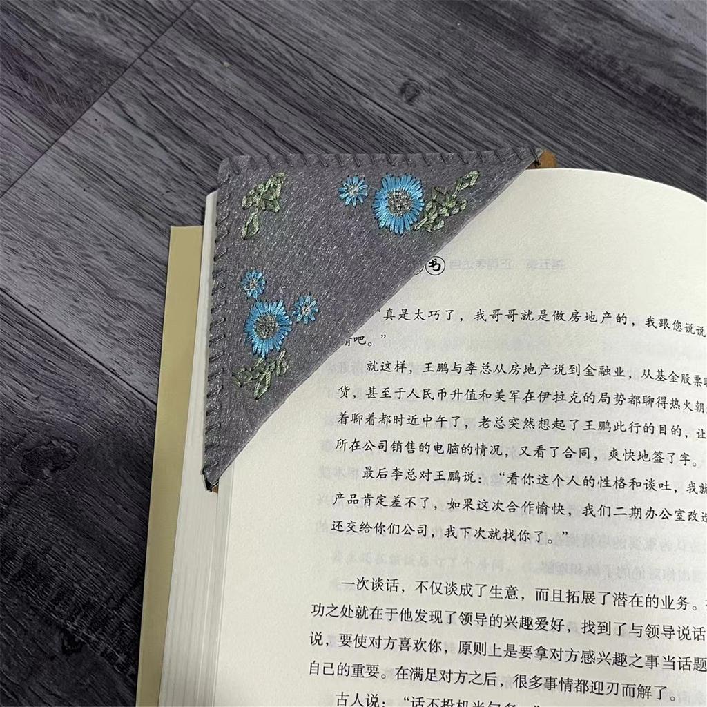 4 ks krásných květinových vyšívacích záložek do knih, ručně vyšívaných rohových záložek, čtecích potřeb