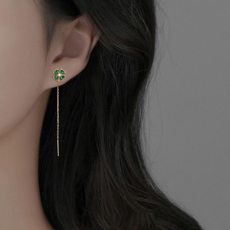 Lucky Clover Earrings Classic Temperament Retro Emerald Earrings Long Chain Tassel Love Flower Earrings