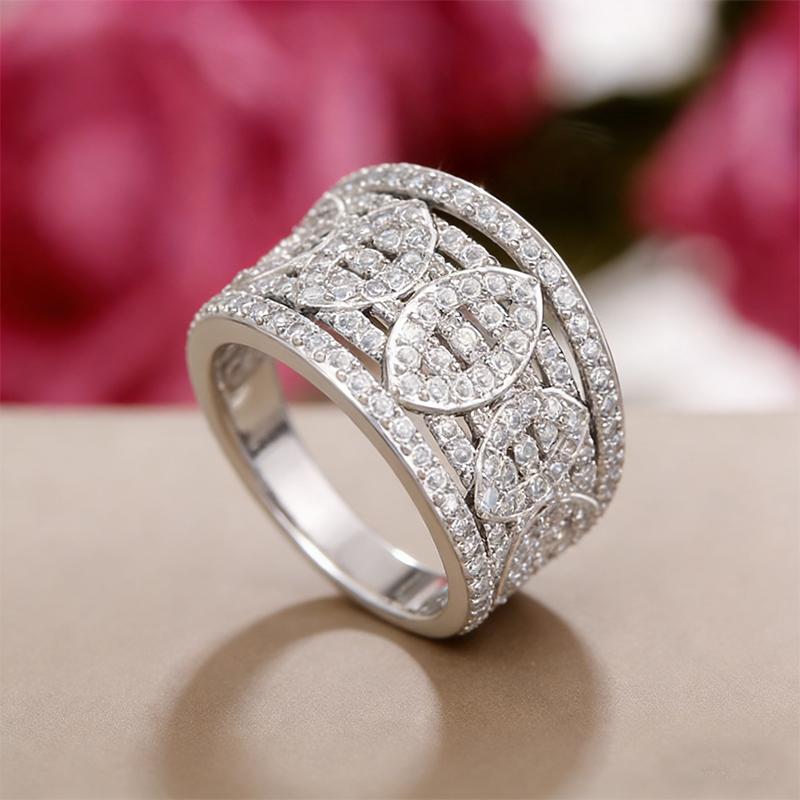 Luxury, Exquisite, Elegant, Full Diamond Zircon Micro Inlaid Ring, European and American Fashion Party Engagement Ring