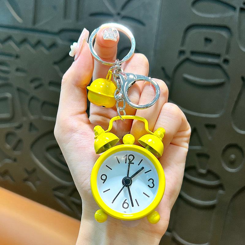 

Корейский и японский брелок-подвеска с будильником: Креативный автомобильный аксессуар-сумка и подарок для мероприятия жёлтый