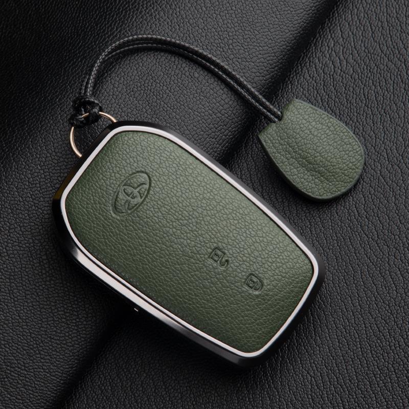 Skórzany Etui na Kluczyki do Toyota Camry, Highlander, Prado, Land Cruiser, Venza, RAV4 - 9. Gen