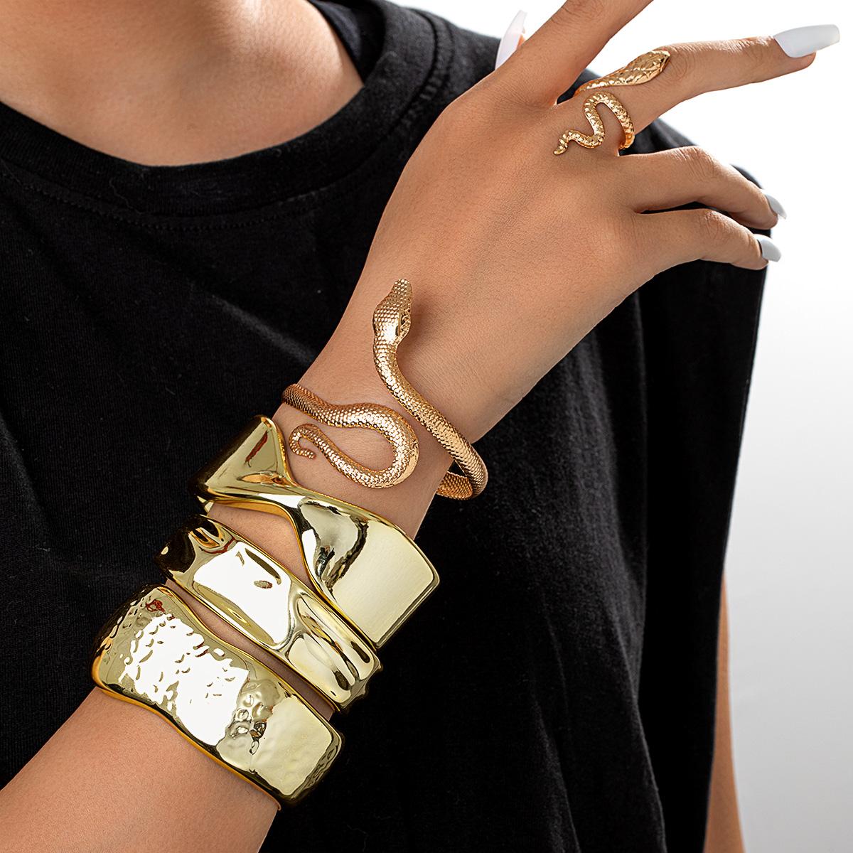 

5-piece personalized wide face geometric opening bracelet multi piece set snake shaped ring women s jewelry set