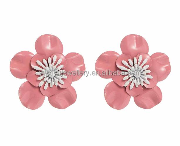 Gold Plated Alloy Flower Stud Earrings Zircon Imitation Pearl Cute Fashion Ear Jewelry for Women Party Daily Wear