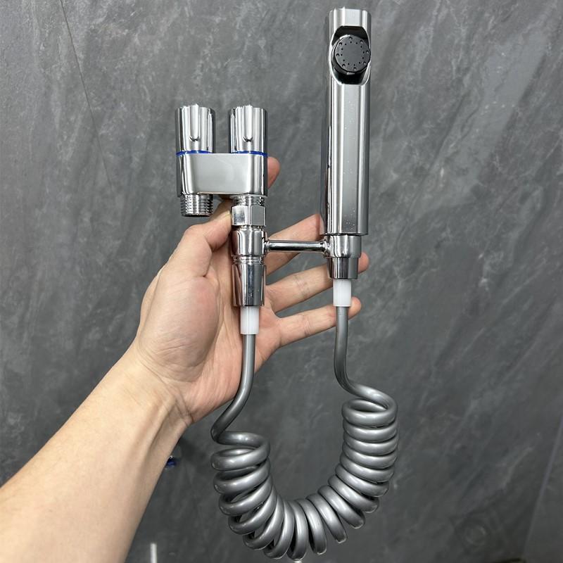 Toaletní bidetová sprcha Dvojitý ovladač Jeden vstup Dva výstupy Baterie Splachování Dámská mycí sprcha Splachování Koupelna Nerezová ocel