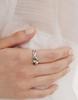 Hyeres Lor [Edition Y] Asymmetrical Wave (W) Ring Hl6R66642Wb