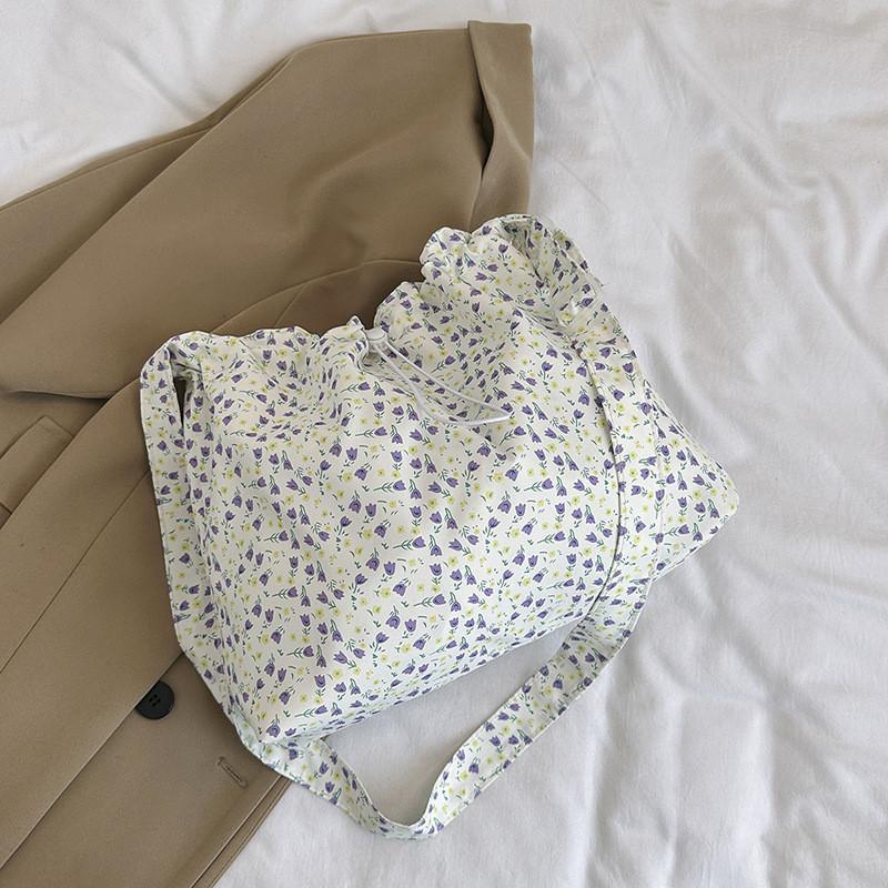 

Trendy Street Style Canvas Tote Bag For Women 2024 Summer Fresh Casual Shoulder Bag With Magnetic Clasp And Phone Pocket Purple