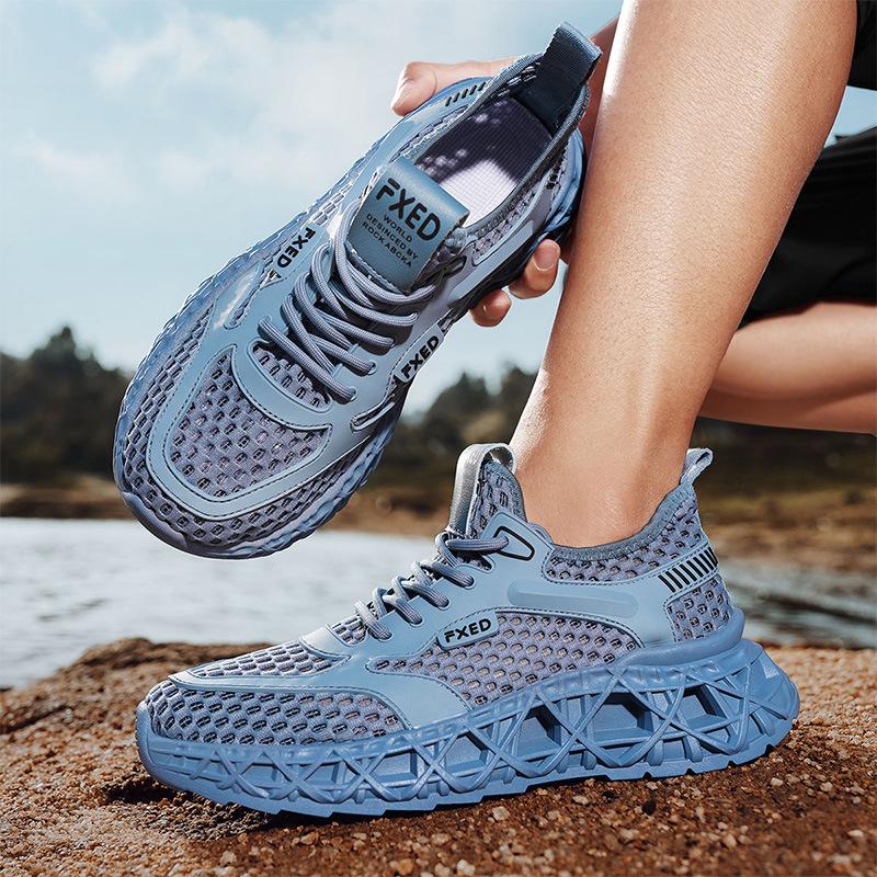 Men's shoes summer new hollow breathable mesh shoes low-top young students outdoor walking trend casual sports shoes