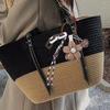 Elegant Flower Design Key Holder Bag Ornament Stylish Bag Charm Backpack Pendant Decoration For Fashionable Ladies