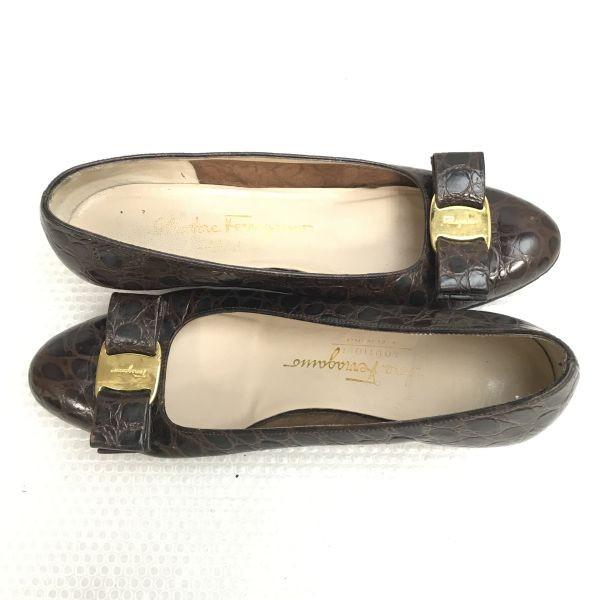 Salvatore Ferragamo Vara Ribbon Crocodile Leather Pumps Brown Size 6C (23.0cm) Italy Made(USED)