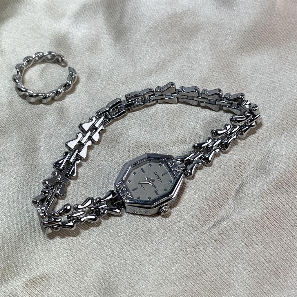 Chiste Personality Fashion Bone Chain Watch Women'S Exquisite Small Light Luxury High Sense Octagon Retro Watch
