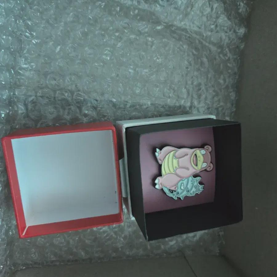 

Cine Shop Pokemon Yadoran Badge