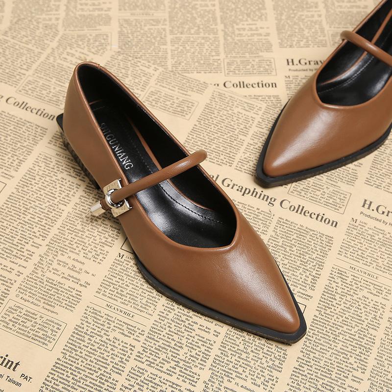 

73598-1 Весенне-летняя женская обувь 2025 популярная универсальная удобная остроносая обувь с мелким вырезом на толстом каблуке ретро туфли-лодочки 39 коричневый