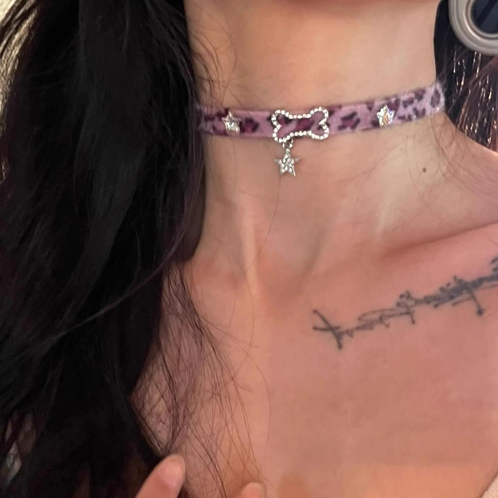 Pink Leopard Print Dog Bone Punk Trendy Adjustable Chokers Necklace for Women Girls Plush Fashion Goth Y2K Pendant Jewelry Gift