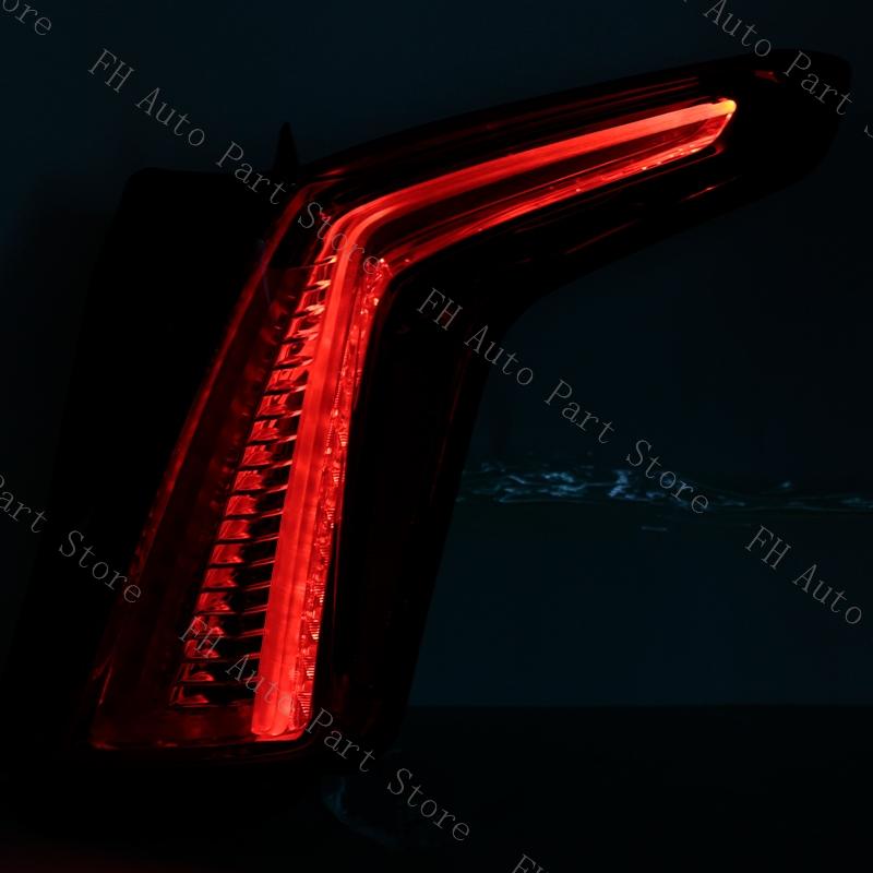 Car Rear Bumper Tail Light Brake Stop Turn Signal Lamp Rearlamp For Cadillac XT5 2016 2017 2018 2019 Taillight Taillamp