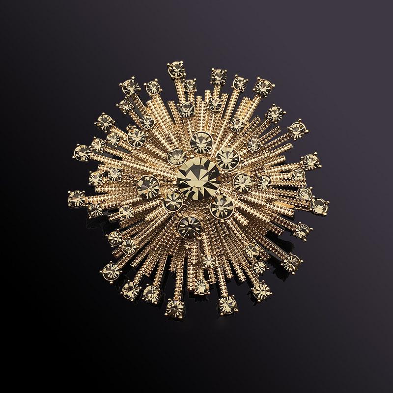 Korean High-End Luxury Sunflower Brooch - Versatile Creative Sweater Pin & Fashion Corsage Accessory