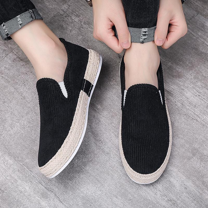 New Canvas Shoes Men Breathable Light Slip On Flat Summer Classic Loafers Casual Shoes Breathable Walking Footwear