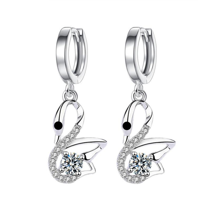 New European and N Cygnet with Diamond Ear Buckle Cool Wind Senior Sense Earrings