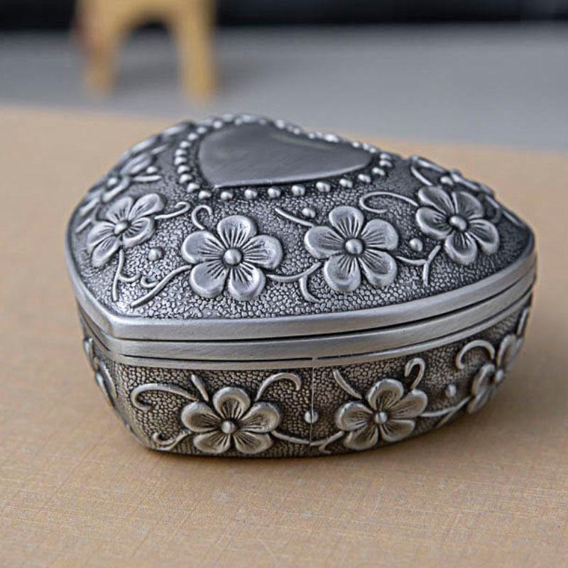 

European Retro Mini Heart-Shaped Jewelry Box for Rings and Small Accessories