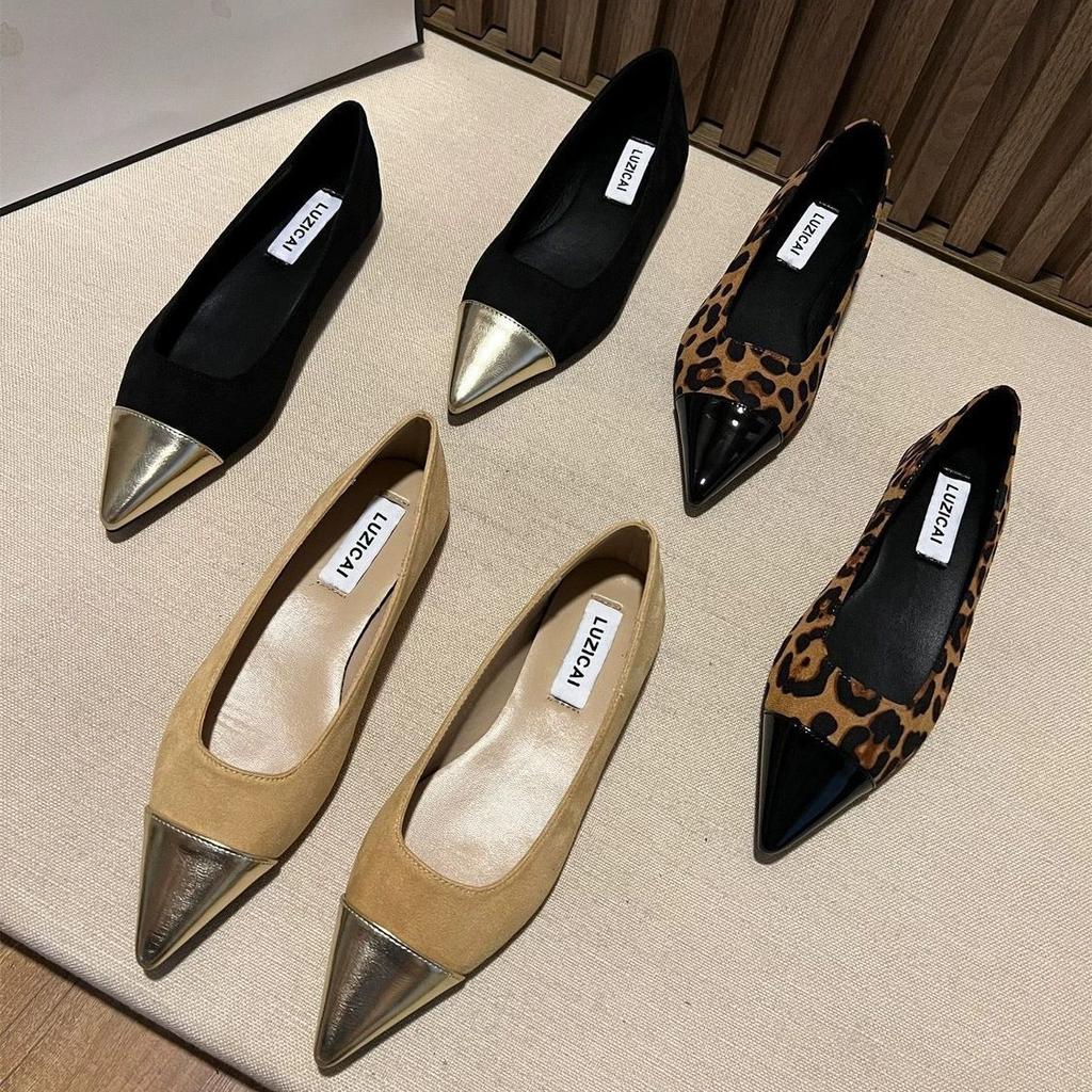 Sapatos de fada de fundo plano com vento suave à noite verão 2024 novos sapatos de salto único para saia temperamento pequeno perfumado francês sapatos de bico fino