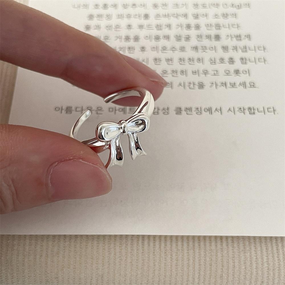 Schlichter Ring unregelmäßig 925er Sterlingsilberring Ins-Wind-Nischen-Design offener schlichter Silberring Großhandel