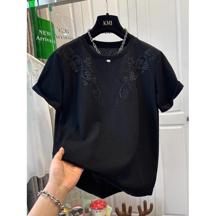 Pure Cotton Embroidered Plus Size Round Neck Short Sleeve T-Shirt for Women, Loose and Fashionable Summer Top