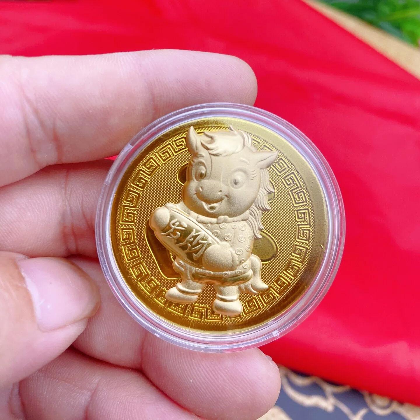 

1Pcs Commemorative China Mascot Horse Coins Collectibles Art Challenge Medal 2026 Horse Coin Year Gifts