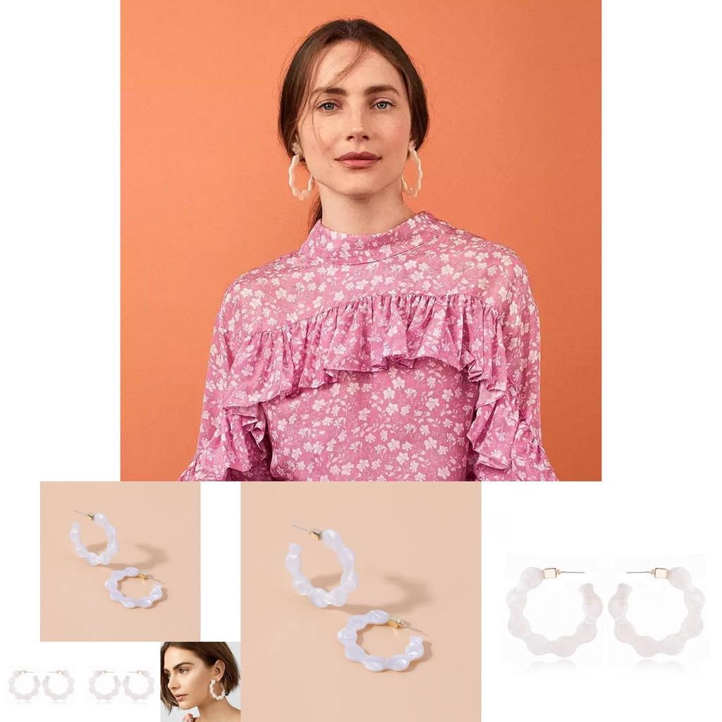 Ohmei Kuai Jing Fashion-forward White Acetate Alloy Flower Edge Earrings For Weddings