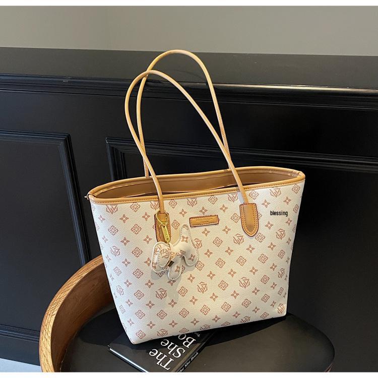 Women's Large Capacity Retro Floral Tote Bag - Luxury, Versatile Shoulder & Crossbody Style