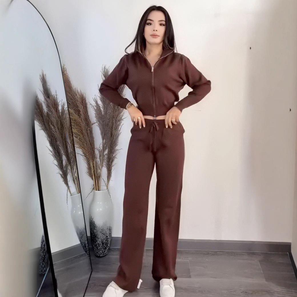 

Женская мода осень 2025: Спортивный кардиган слим по талии и брюки с длинным рукавом, комплект из двух предметов S темно-коричневого