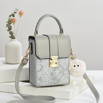 Mini taška dámská 2025 nová letní dámská móda přes rameno crossbody zahraniční styl jednoduchá a univerzální taška na mobilní telefon
