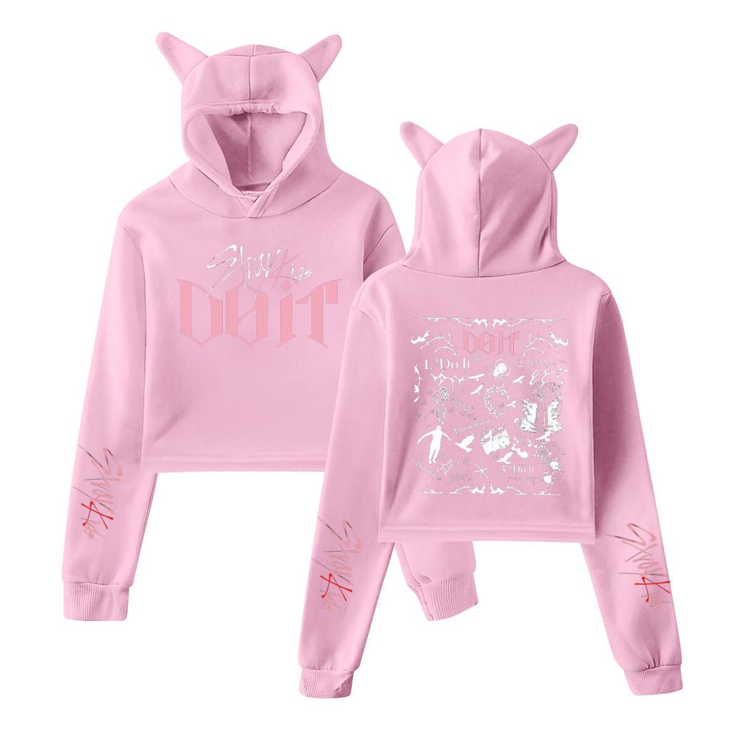 Stylish Women's Hooded Pullover Sweatshirt With Stray Kids Print, Trendy Long-sleeved Top.