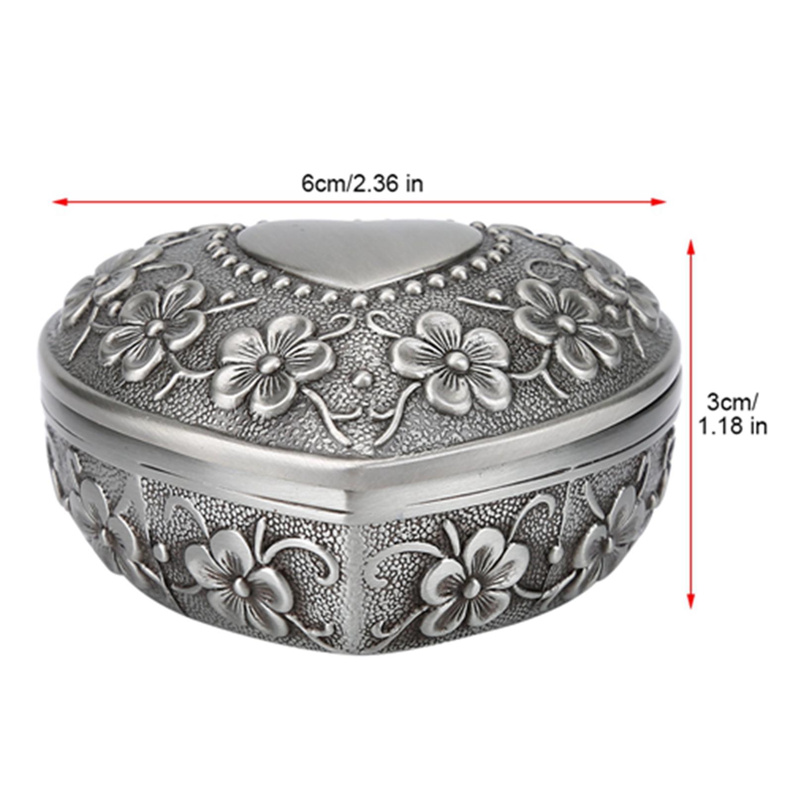 

Vintage Metal Hrt Shape Jewelry Box, Carved Flower Design, Antique for Necklace, r Storage with Soft Lining, Perfect for Weddings, Birth