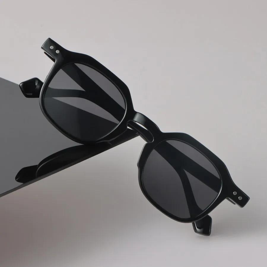 Designer Square Sunglasses Women Men Vintage Black Sun Glasses Fashion Personality Eyewear Mirror Lens Sexy Brand