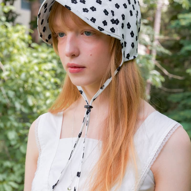OVLA floral trip bonnet_2color HA054