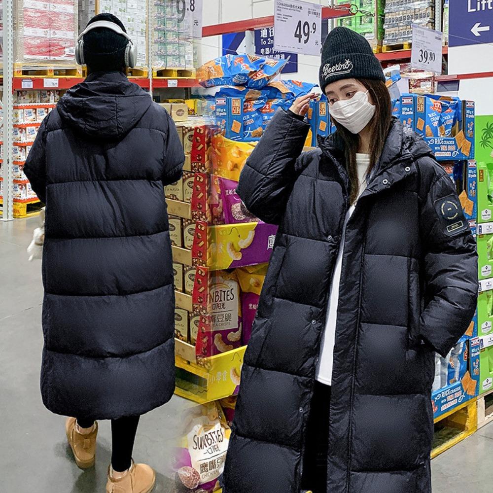 The new Korean version is loose over the knee and thickened long cotton-padded jacket.