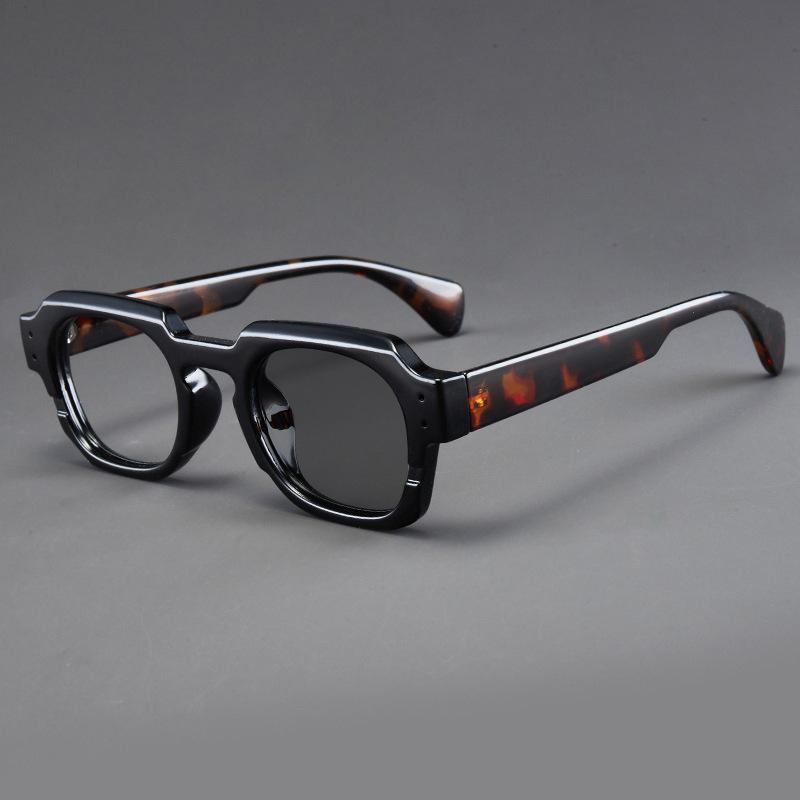 

Retro Classic Photochromic Presbyopia Glasses Square Full Frame Comfortable And Durable Eyeglasses For Women Men Anti-Blue Light 0