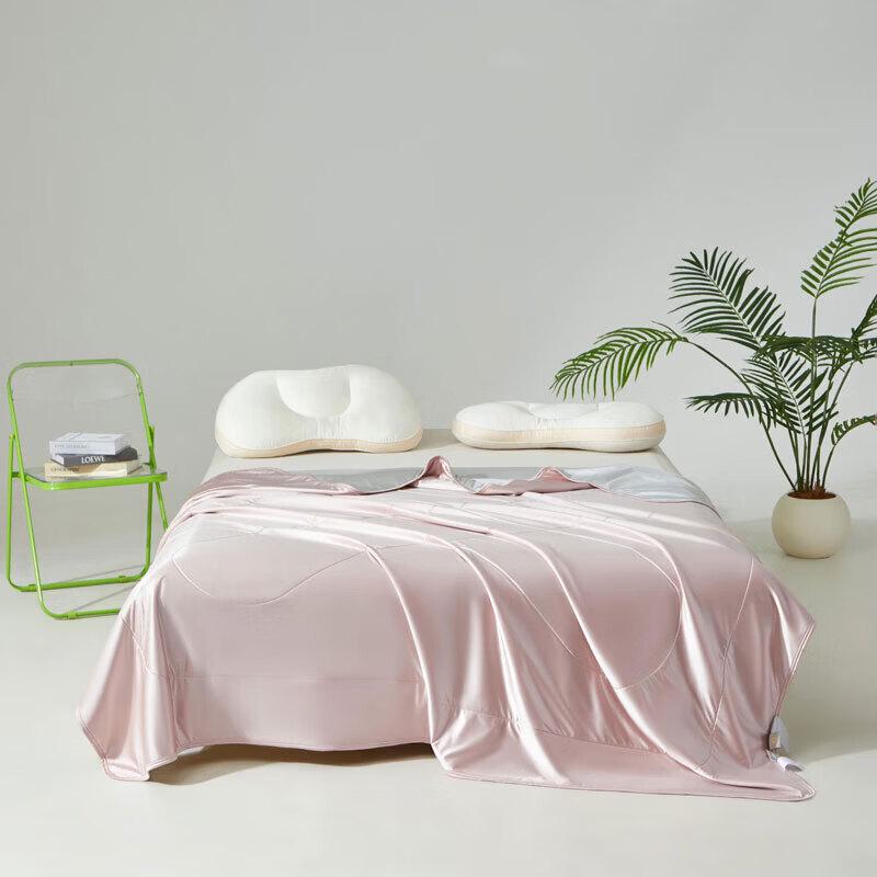Belle Anna Cool-Touch Washable Summer Quilt