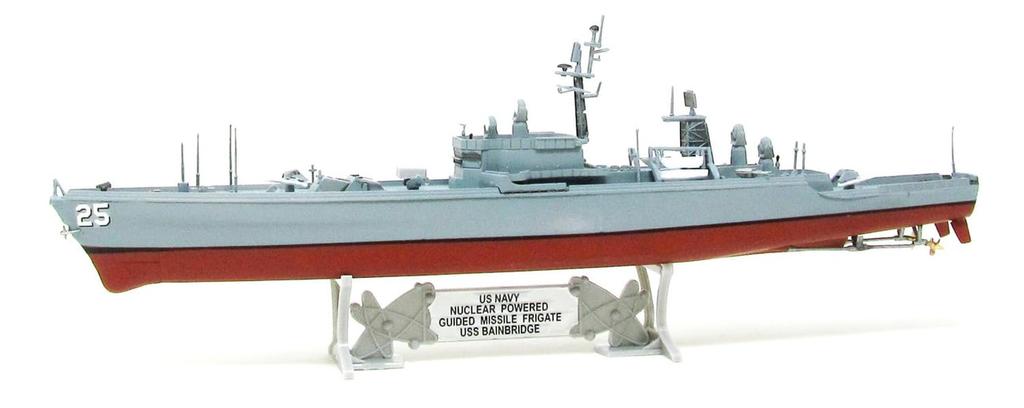 Atlantis Models 1/600 USS Bainbridge Nuclear-Powered Missile Cruiser Plastic Model ATLAMCA717 (Ship)
