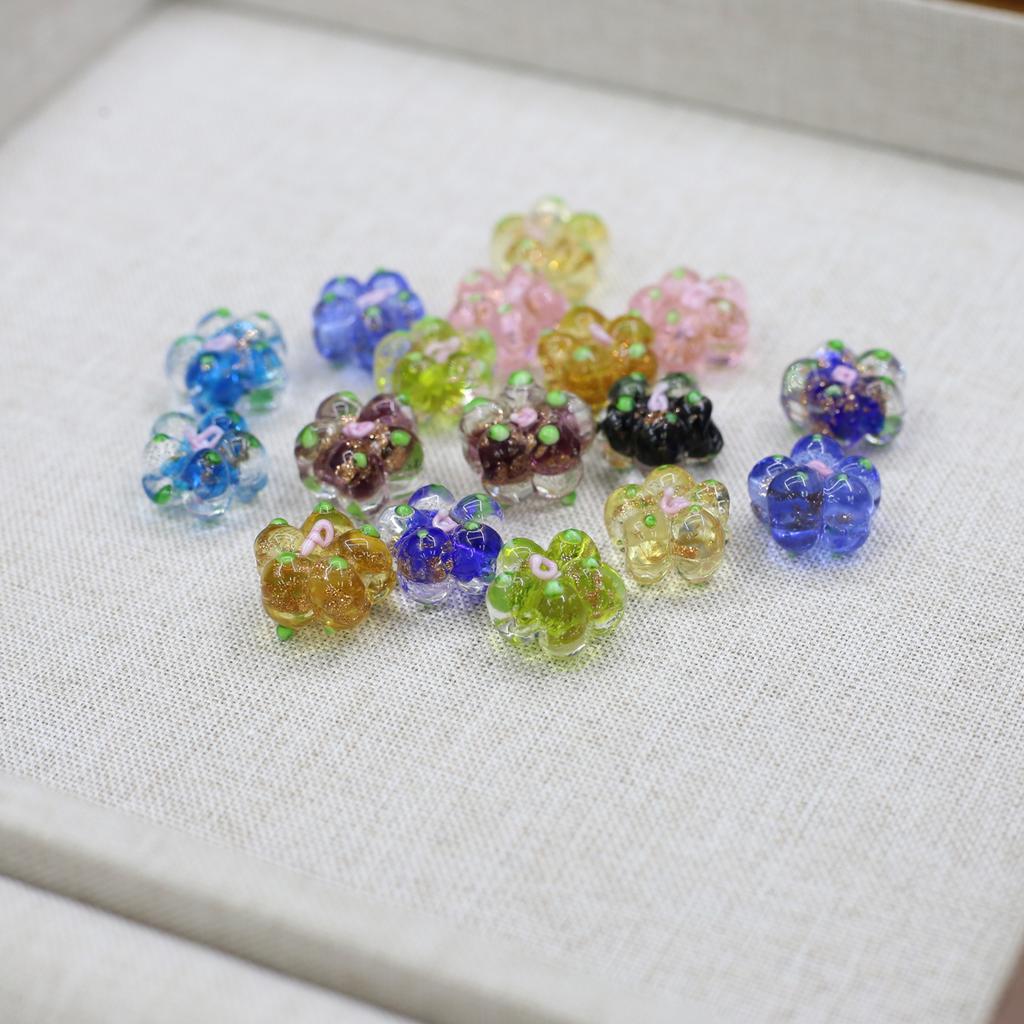 20 Stück DIY Charms Handgefertigte Lampwork Glasperlen Blütenförmige Isolationsperlen 15x15x10mm Für Schmuckherstellung DIY Anhänger Halskette Ohrringe Zubehör